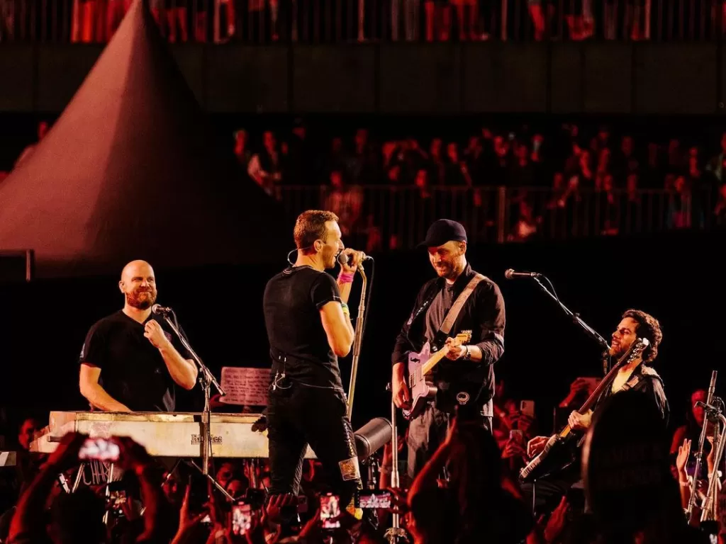 Ustaz Derry Sulaiman mengaku tak menentang konser Coldplay di Jakarta, karena menilai Coldplay merupakan band no 1 saat ini. (Instagram/@coldplay)