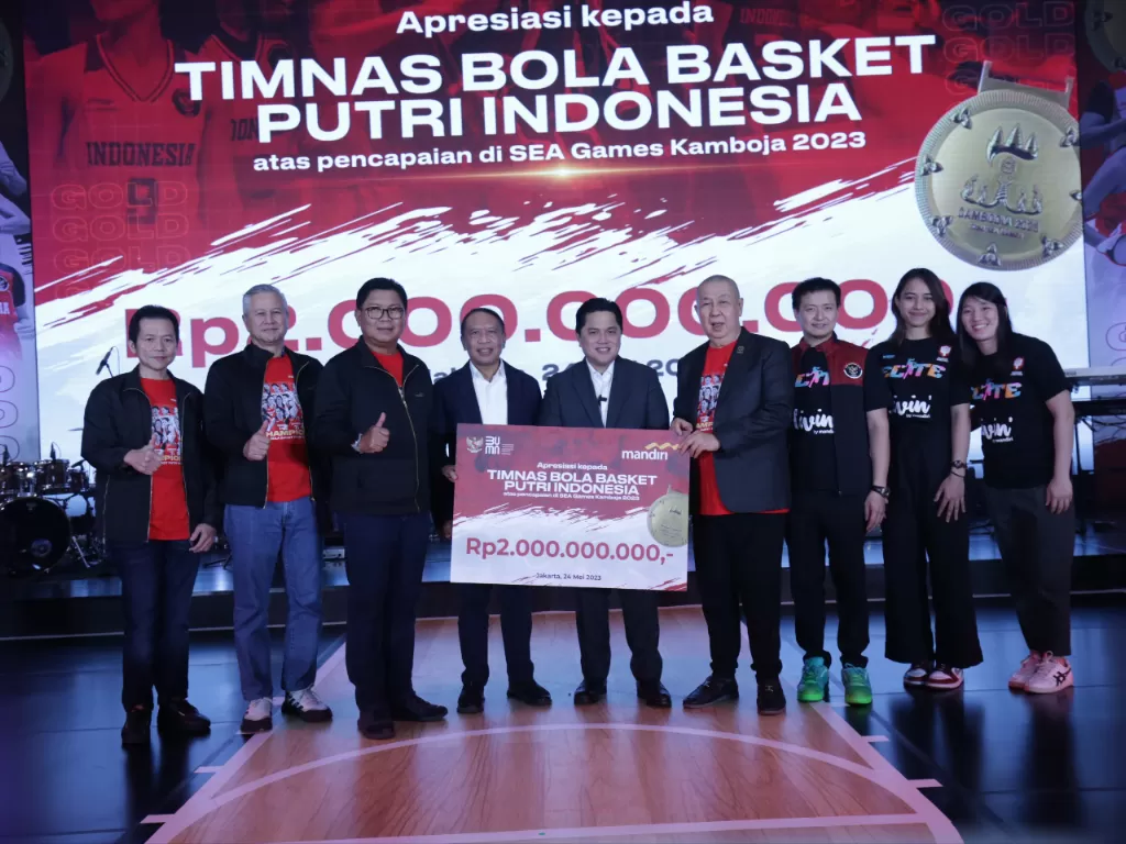 Timnas Basket Putri Indonesia dapet apresiasi usai menyabet medali emas di SEA Games 2023. (Z Creators/Jafriyal Aba)