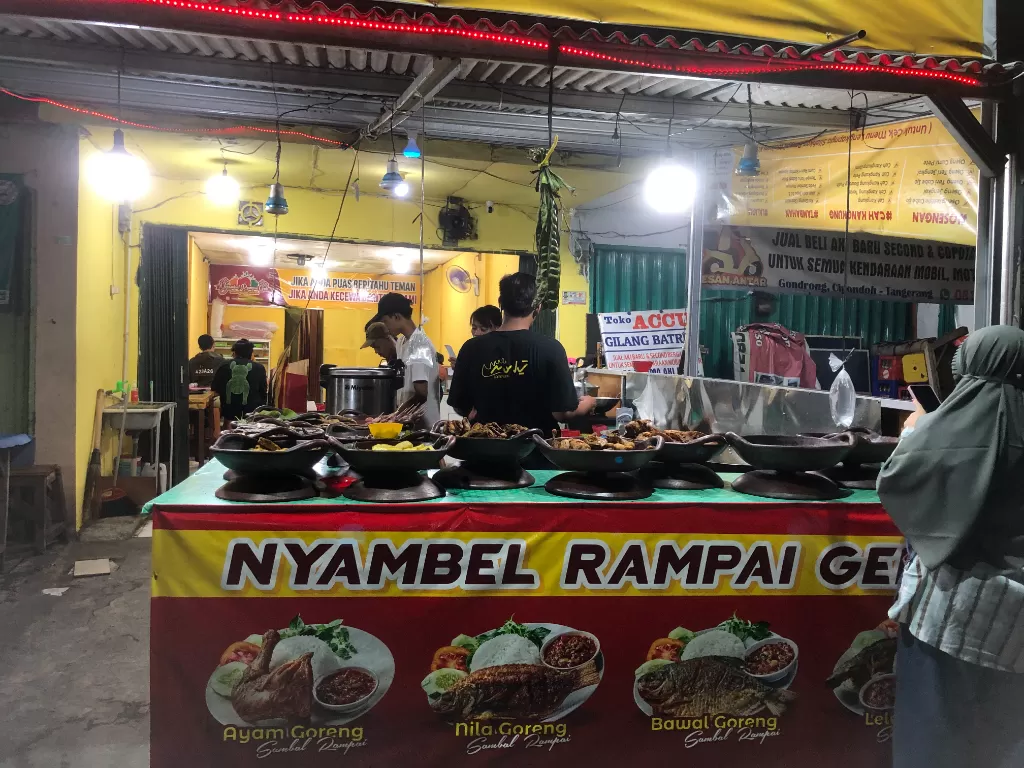 Nyambel Rampai Geh, kuliner Lampung di Jakarta. (Z Creators/Dewi Rahmawati).