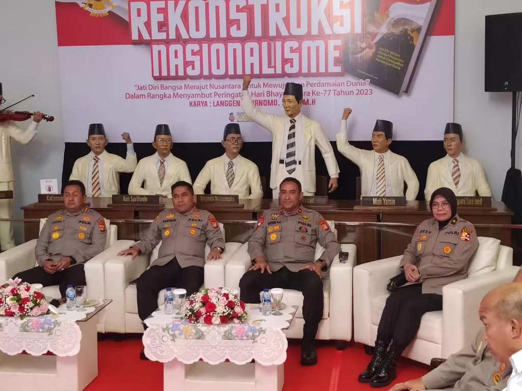 Jajaran Polda Metro Jaya saat melauncing buku Karo SDM Polda Metro Jaya, Kombes Langgeng Purnomo (Dok. Istimewa)
