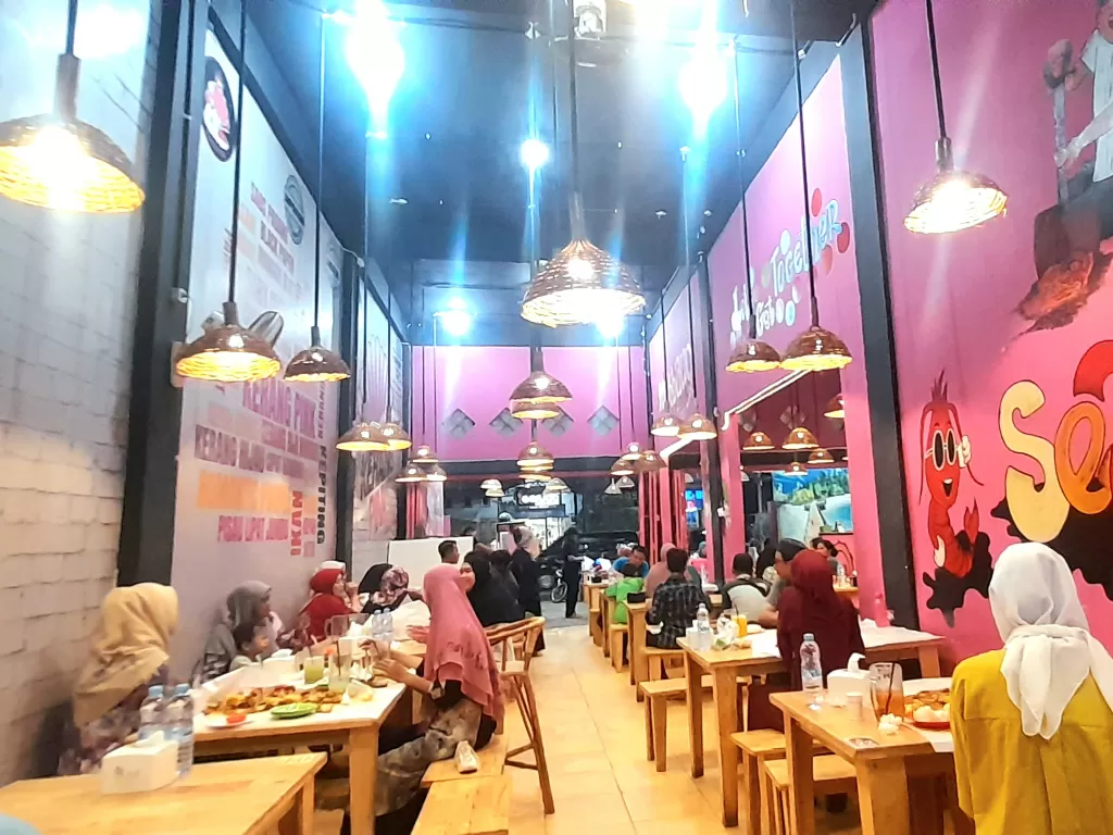 Restoran Kerang Pink Medan. (Abrar Harahap)