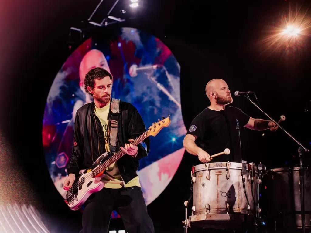 Polda Metro Jaya meyakini masih ada pelaku penipuan tiket konser Coldplay yang belum ditangkap. (Instagram/@coldplay)