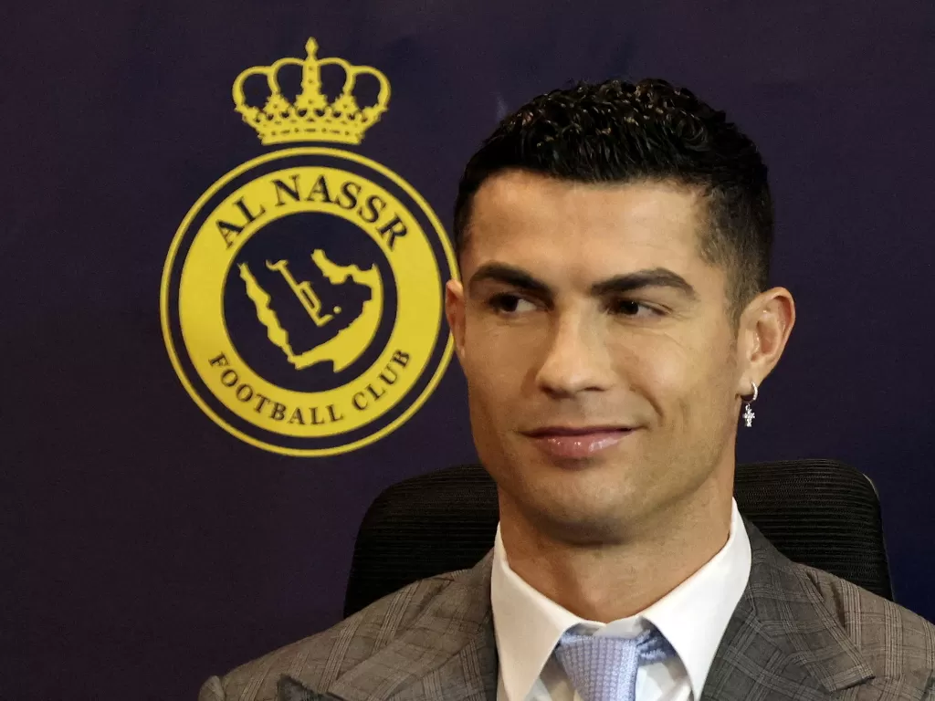 Cristiano Ronaldo jawab rumor bakal tinggalkan Al Nassr. (REUTERS/Ahmed Yosri)