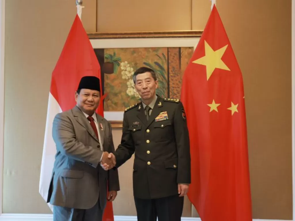 Menhan Prabowo Subianto dan Menteri Pertahanan China Li Shangfu. (ANTARA/HO-Humas Kementerian Pertahanan)