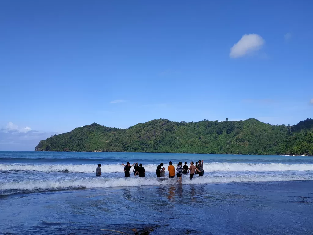 Pantai Sipelot, Malang. (Z Creators/ Christy Patricia)