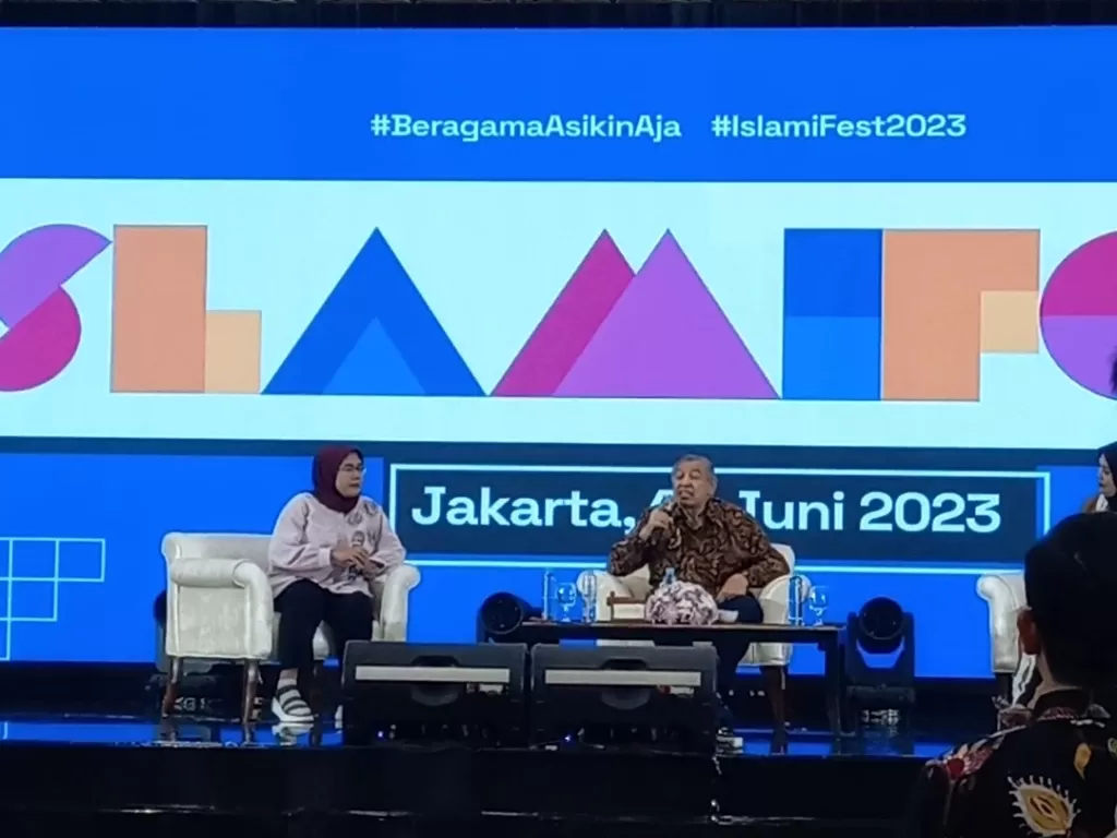Prof. Quraish Shihab mengomentari pemberian pendidikan seksual pada anak saat menjadi pembicara dalam acara Islamifest 2023 di Red Top Hotel Pecenongan, Jakarta Pusat. (Z Creators/Mentari Meida)