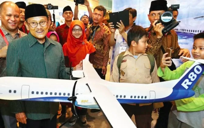 Ini Keunggulan Pesawat Tanpa Mesin Jet Rancangan BJ Habibie - Jawa Pos