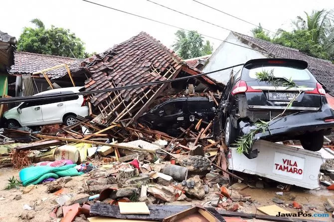 Lebih dari 200 Nyawa Melayang Akibat Tsunami Selat Sunda Jawa Pos