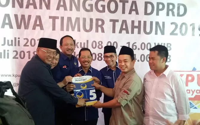 NasDem Daftarkan Bacaleg Ke KPU Jatim - Jawa Pos