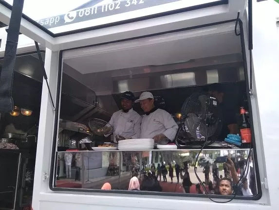 Luncurkan Food Truck 2.0 ACT Sajikan Makanan Standar Bintang 5