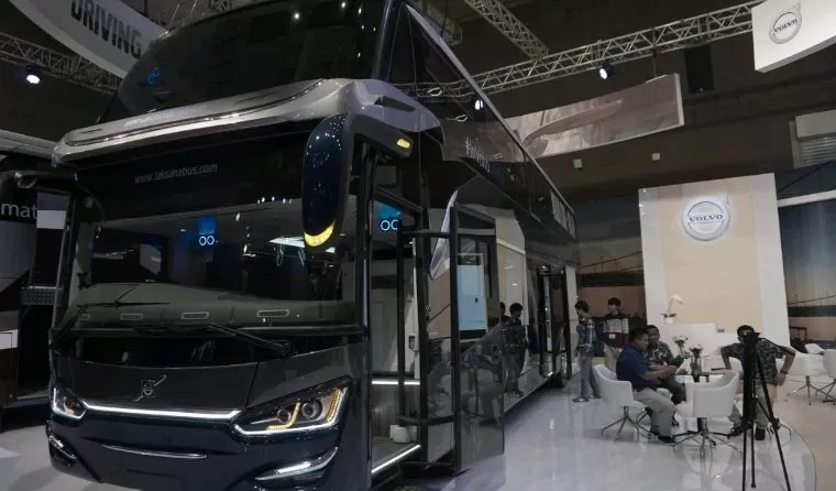 Volvo Luncurkan Bus Volvo B11R Dan Volvo B8R Di Indonesia. - Jawa Pos