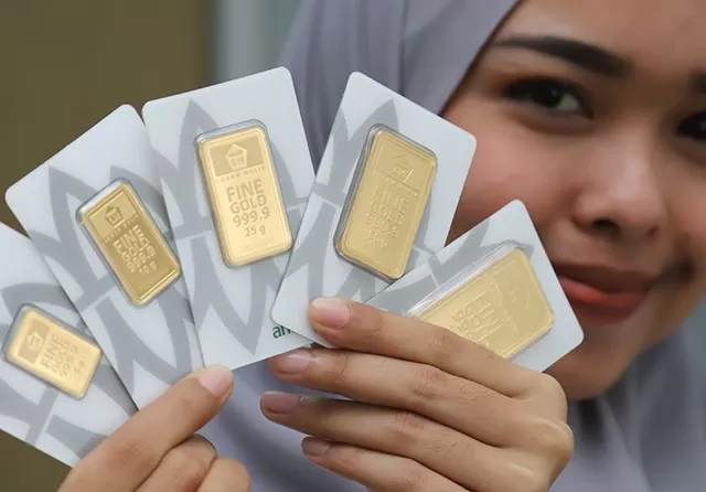 Harga Emas Antam Hari Ini Anjlok Rp 10.000 Jadi Rp 1.410.000 Per Gram ...