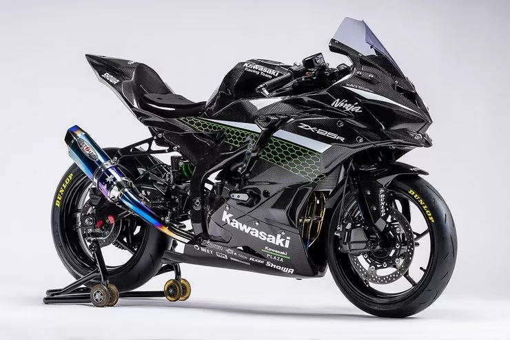 kawasaki zx25r akrapovic