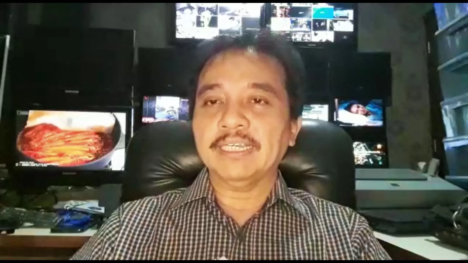 Roy Suryo Sebut Masih Ada Beberapa Video Syur Rebecca Klopper, Minta Kasus  Segera Dituntaskan - Jawa Pos