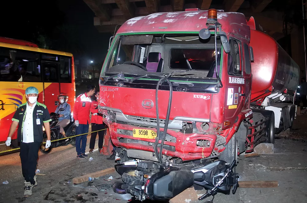 KNKT: Kegagalan Pengereman Jadi Penyebab Kecelakaan Maut Di Cibubur ...