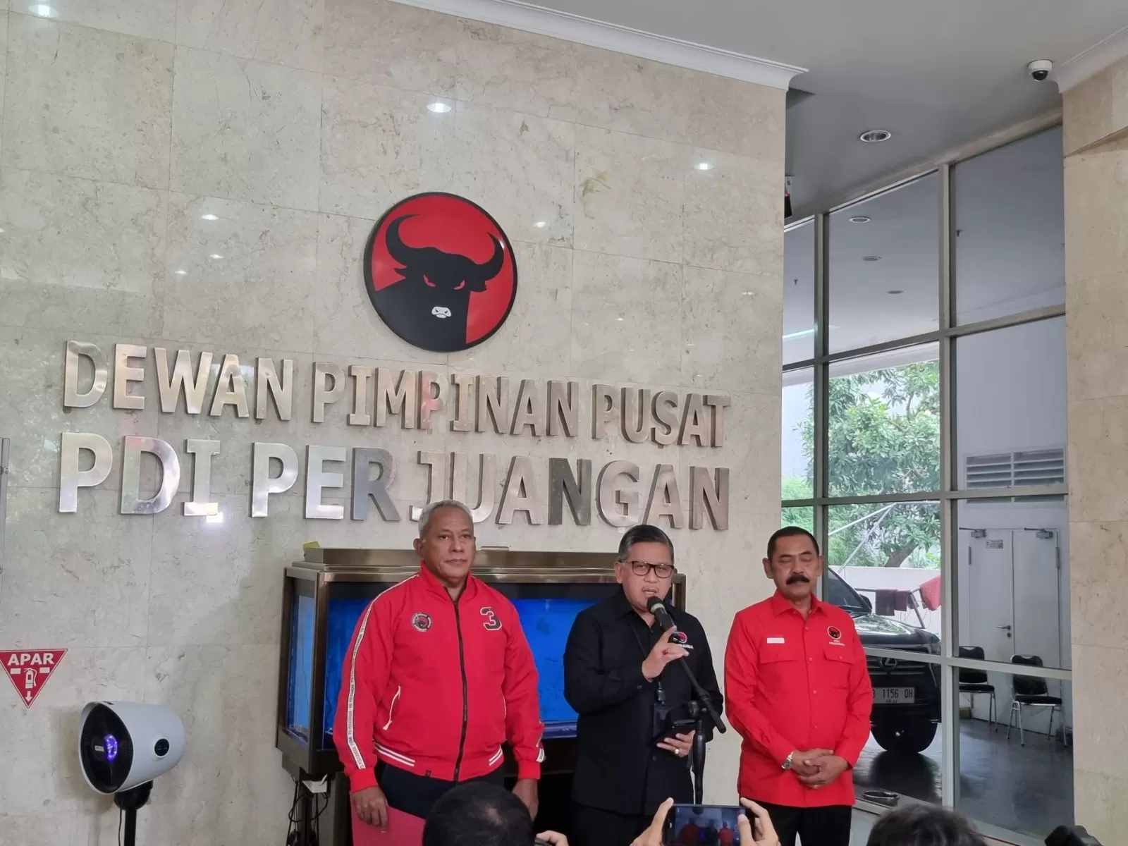 Akibat Dukung Ganjar Di Pilpres 2024, FX Rudy Disanksi Keras Oleh PDIP ...