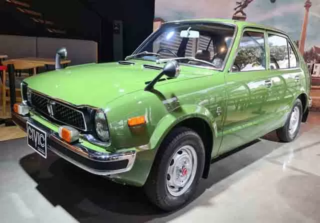 Ajak Nostalgia Honda Pamerkan Civic Generasi Pertama Produksi 1972 ...