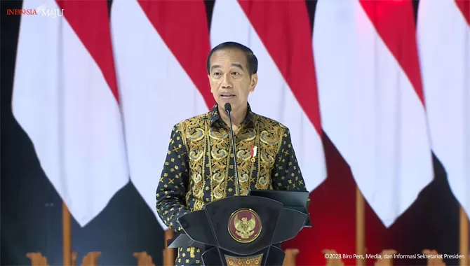 Rencana Reshuffle Besok, Jokowi Akui Ada Menteri Yang Perlu Dievaluasi ...