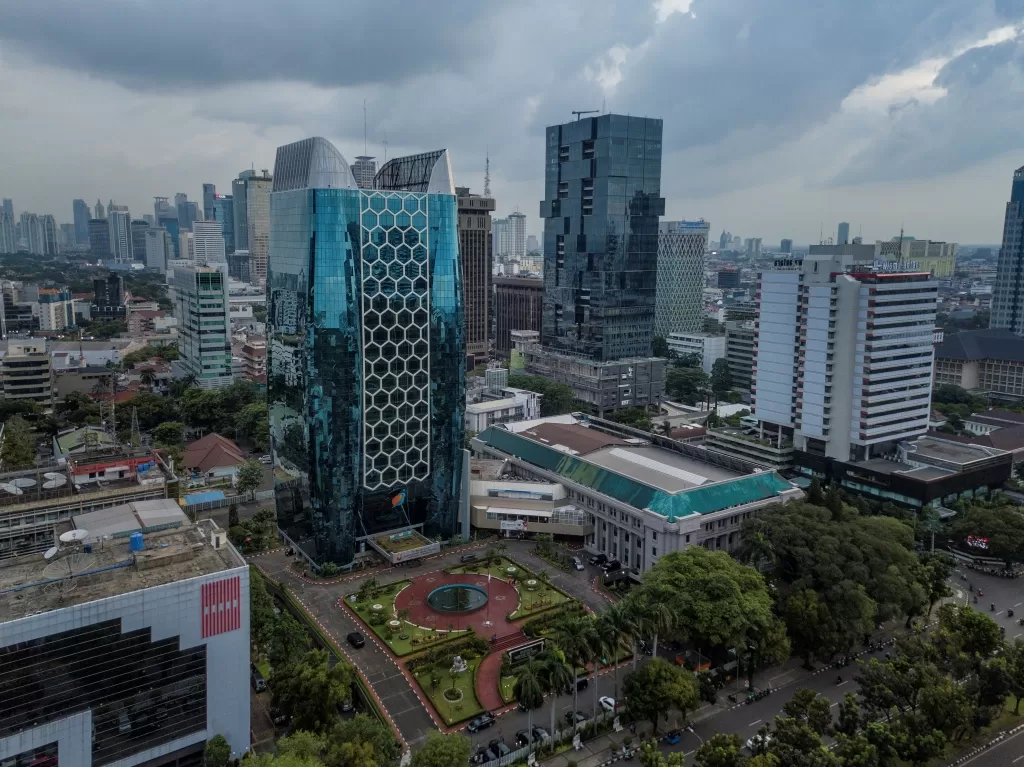 Sejumlah BUMN Peringkat Teratas 100 Perusahaan Terbesar Indonesia ...