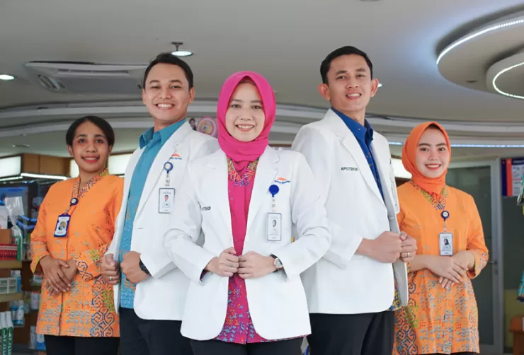 Magang 6 bulan di Kimia Farma untuk bidang akreditasi & sertifikasi kesehatan. Cocok bagi mahasiswa ATLM yang ingin belajar ISO dan manajemen mutu.