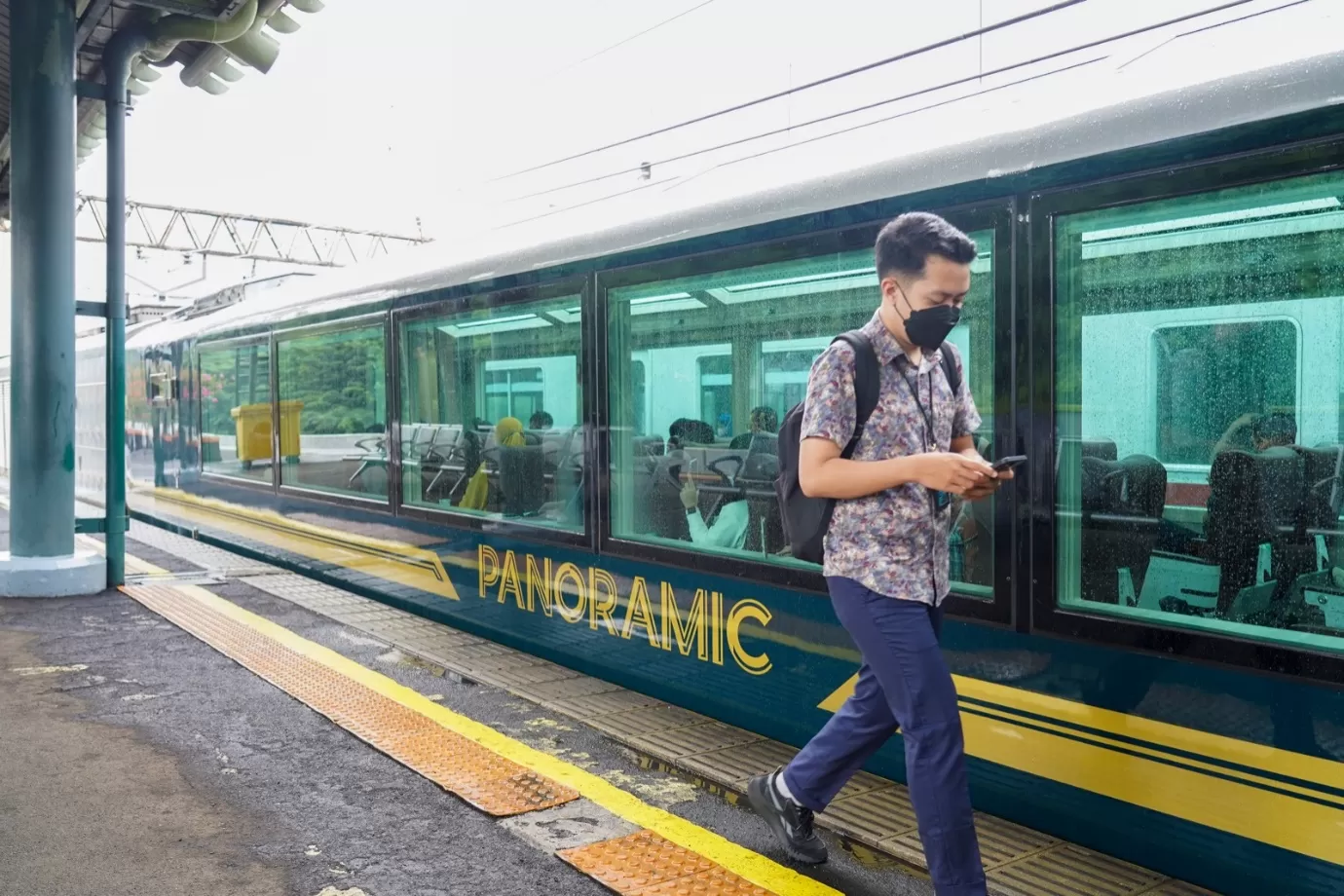 Kereta Panoramic.