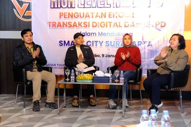 Pemkot Surakarta dan Bank Jateng Matangkan Strategi Digitalisasi dalam High Level Meeting di Dieng. (KlikSoloNews/dok)
