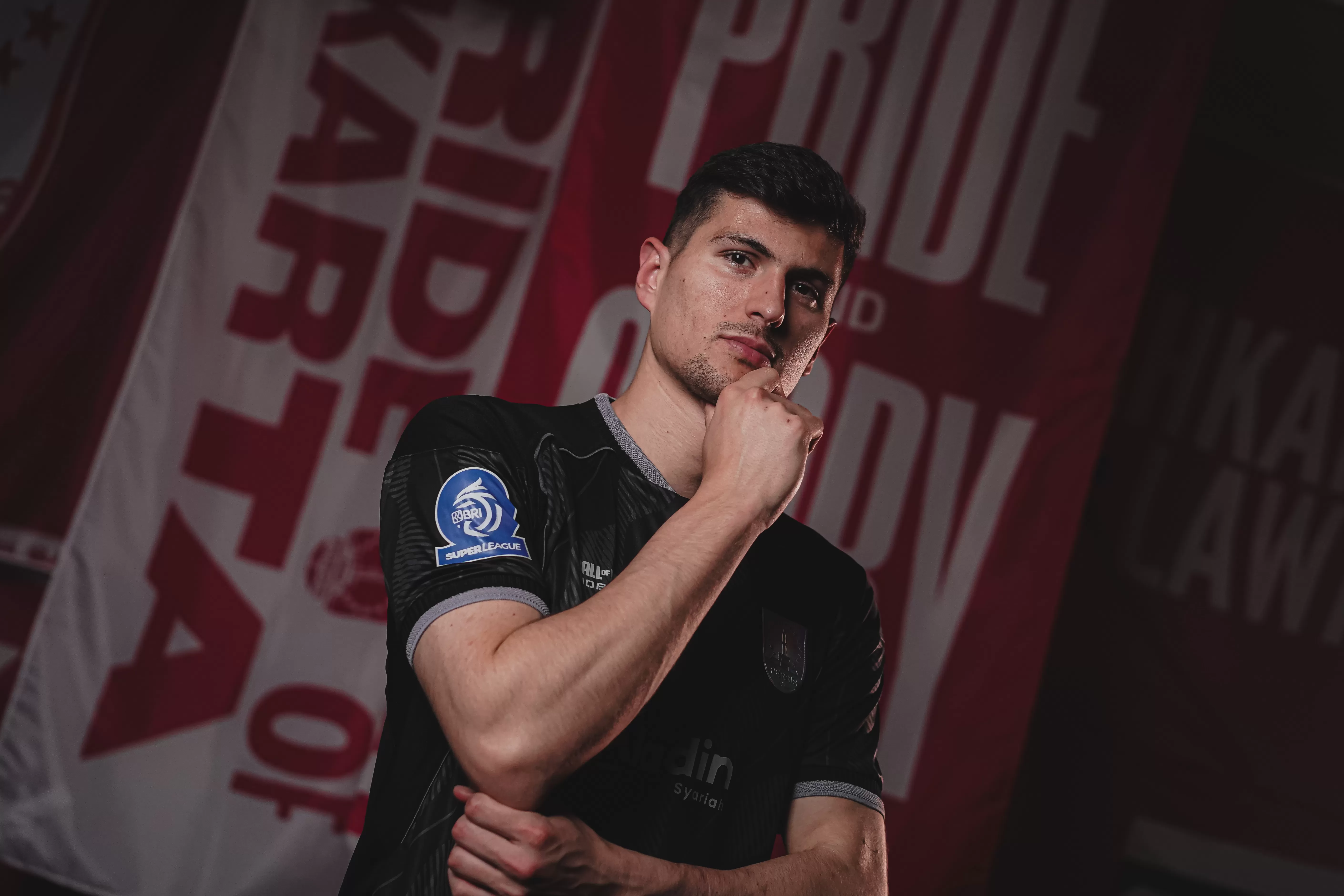 Luka Dumancic Resmi Perkuat Persis, Siap Tambah Solid Lini Belakang Laskar Sambernyawa (Kliksolonews/Dok. Persis)