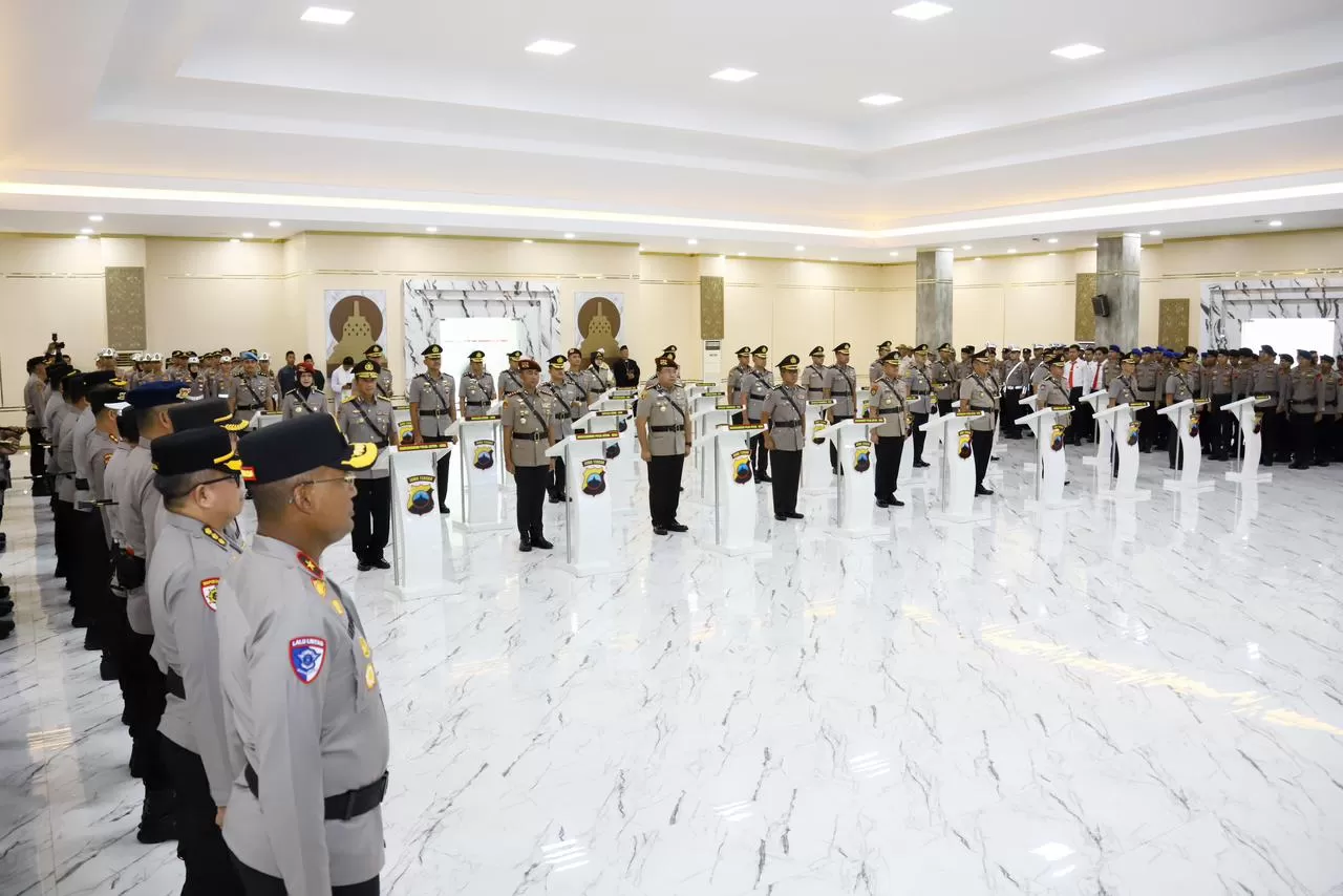 Mutasi Awal Tahun, 6 PJU dan 13 Kapolres Polda Jateng Resmi Berganti (Kliksolonews/dok)