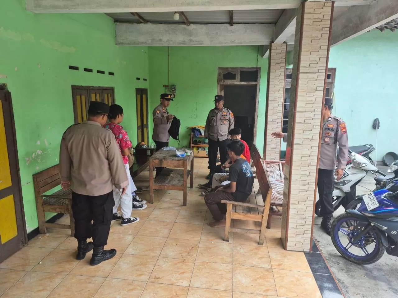 Respons Aduan Warga, Polsek Mojolaban Beri Pembinaan Pelajar yang Bolos Sekolah (Kliksolonews/dok)