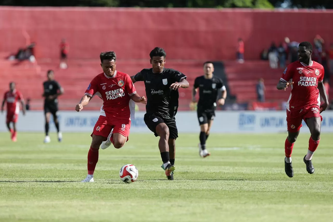 Milomir Seslija Apresiasi Mental Pemain Persis Solo Usai Comeback Lawan Semen Padang. (KlikSoloNews/dok Persis)
