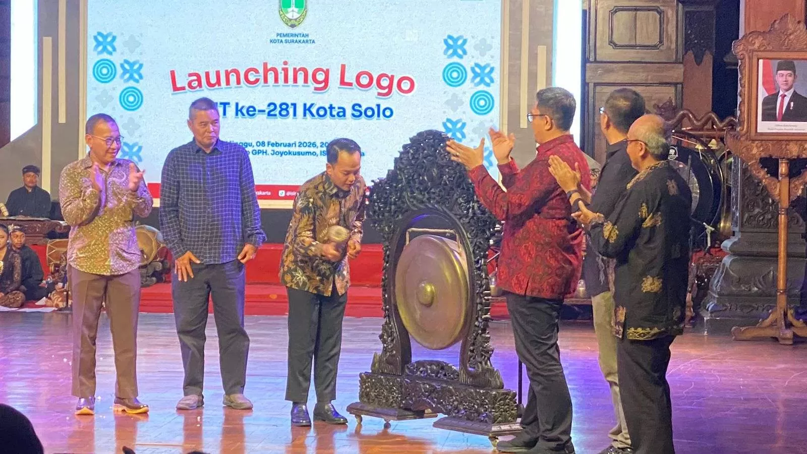 Gandeng ISI Surakarta, Logo Hari Jadi Solo ke-281 Resmi Diluncurkan, Wali Kota Respati Ardi: Hindari Subjektivitas Politik. (KlikSoloNews/dok)