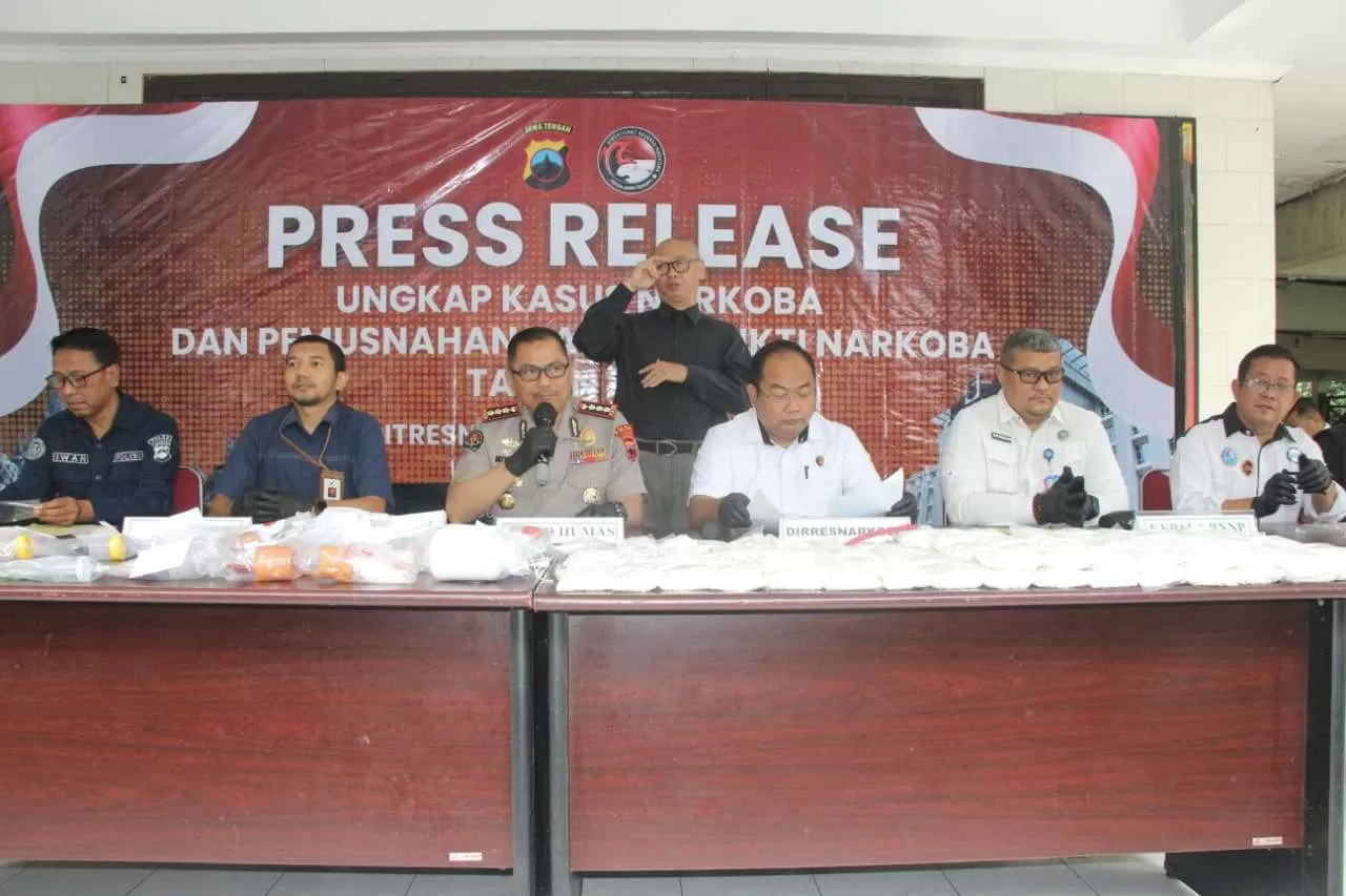Awal Tahun 2026, Polda Jateng Ungkap 318 Kasus Narkoba, 386 Tersangka Diamankan. (KlikSoloNews/dok)