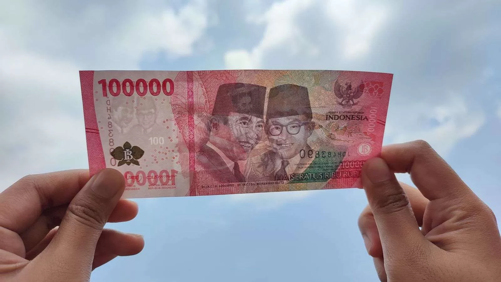 Catat Tanggalnya! Ini Jadwal Tukar Uang Baru PINTAR BI 2026 untuk THR Lebaran. (KlikSoloNews/dok)