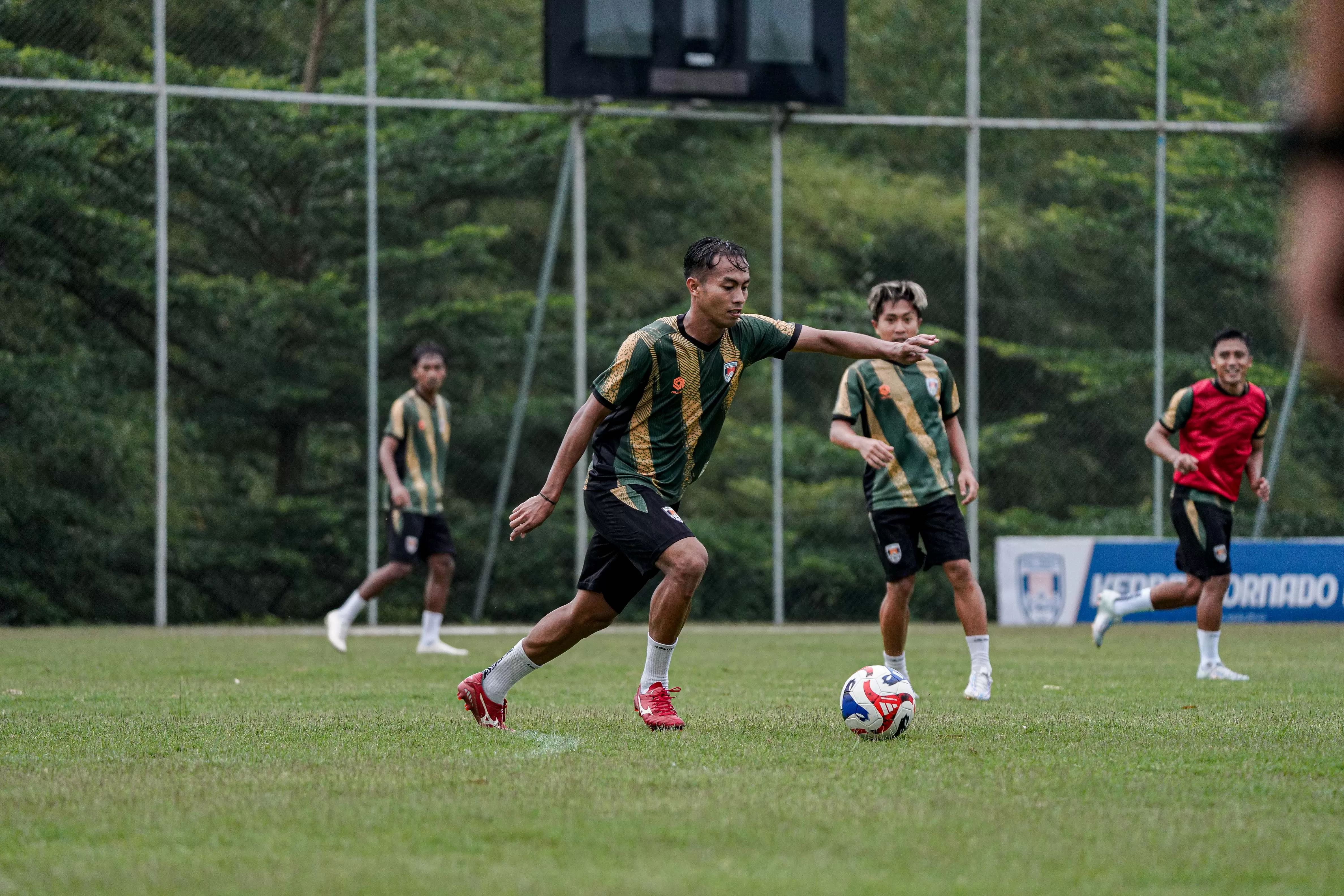 Jaga Atmosfer Kompetisi, Kendal Tornado FC Jamu Persibangga dalam Laga Uji Coba (Kliksolonews/dok)