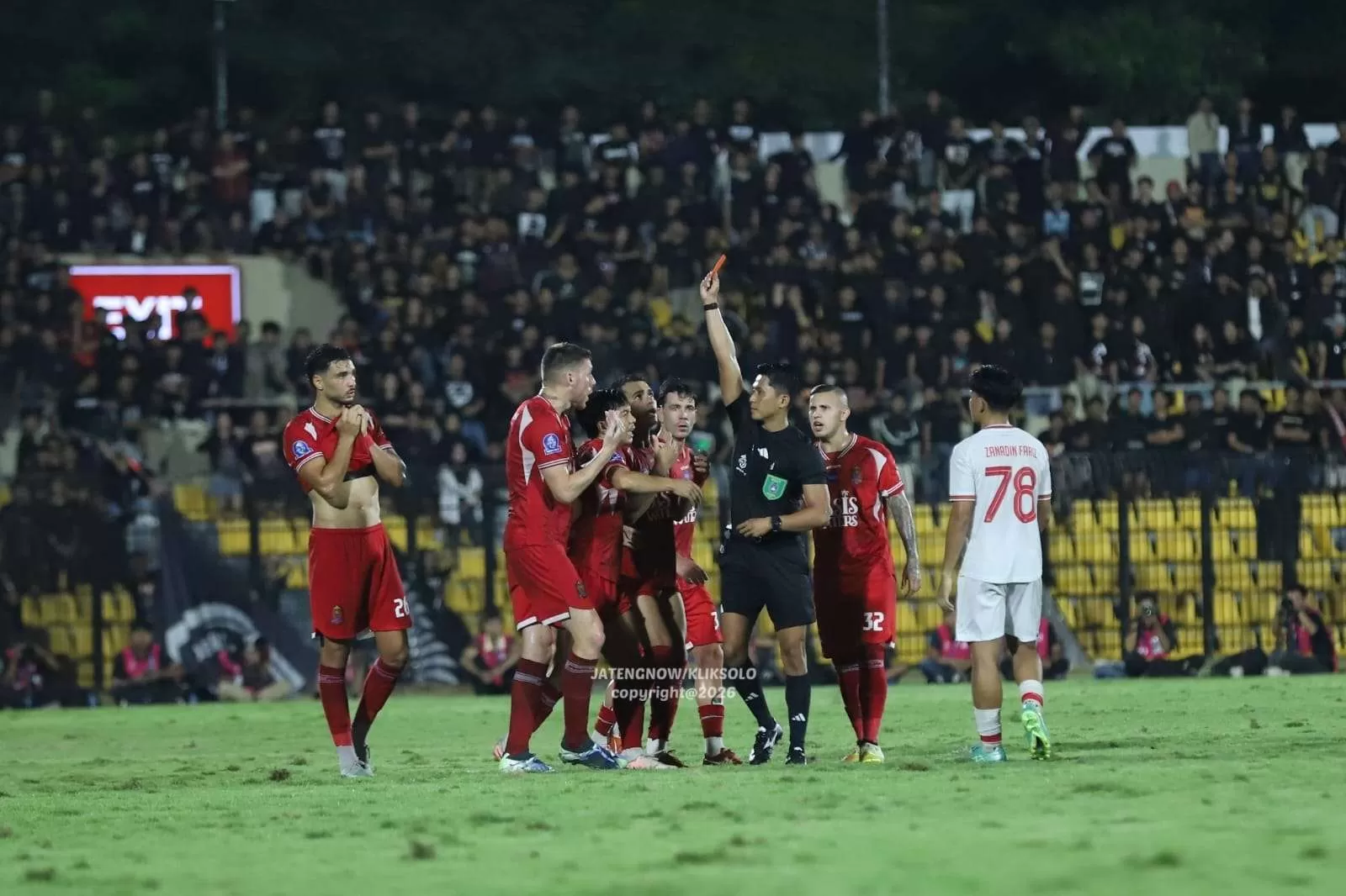 Hasil Persijap vs Persis Solo: Drama Kartu Merah, Derby Jateng Tanpa Pemenang di Jepara. (KlikSoloNews/Benediktus Candra)