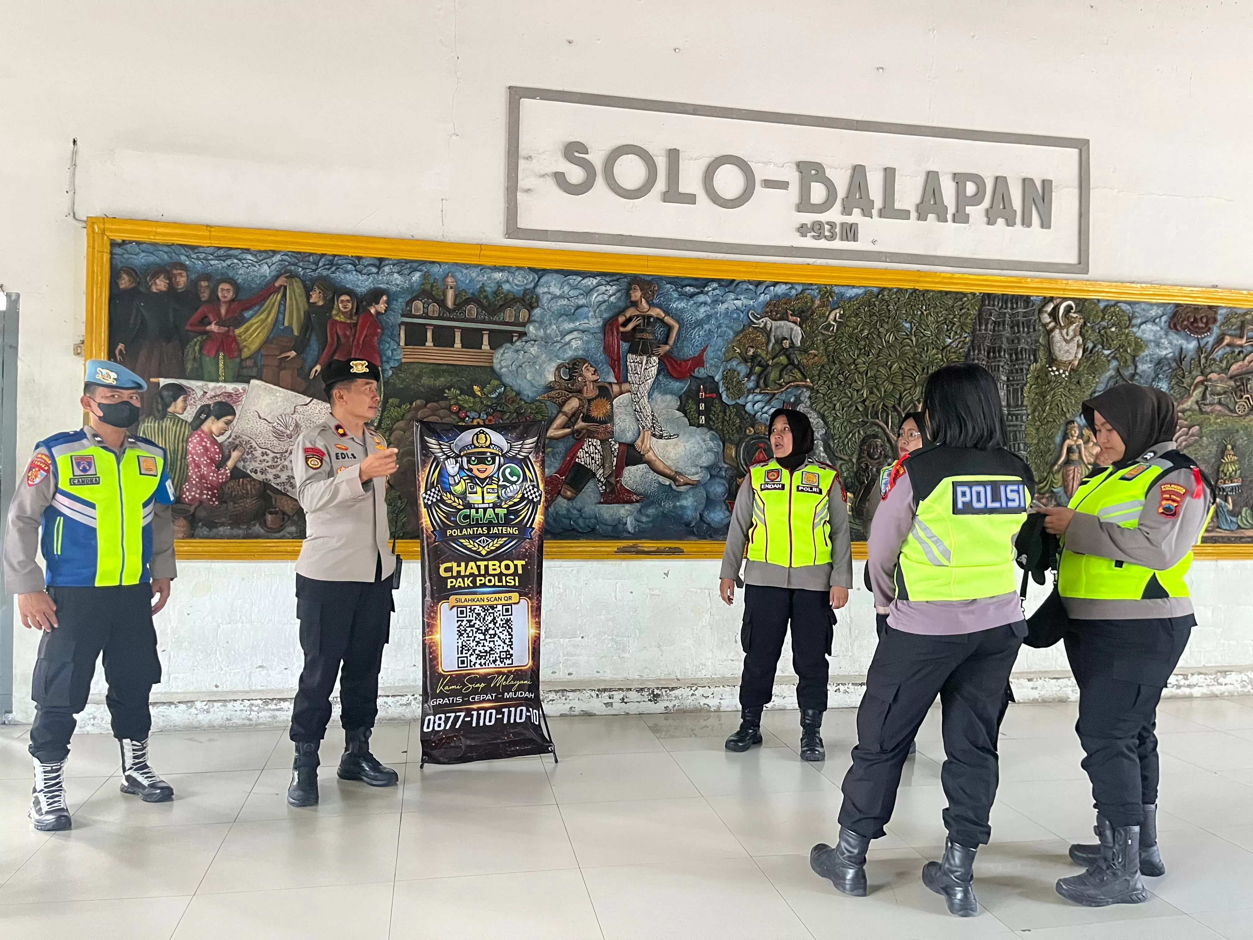 Polresta Surakarta Kerahkan 52 Polwan Patroli Pusat Keramaian, Sosialisasikan TAC dan Si Polan (Kliksolonews/Dok)
