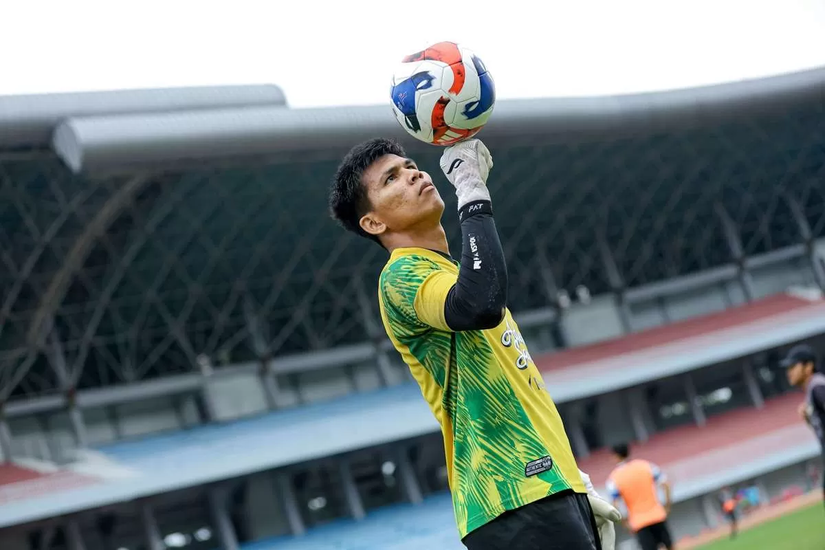 Kiper PSIM Jogja Cahya Supriadi Tembus Timnas Senior, Siap Serap Ilmu dan Tampil Maksimal. (KlikSoloNews/dok PSIM Jogja)