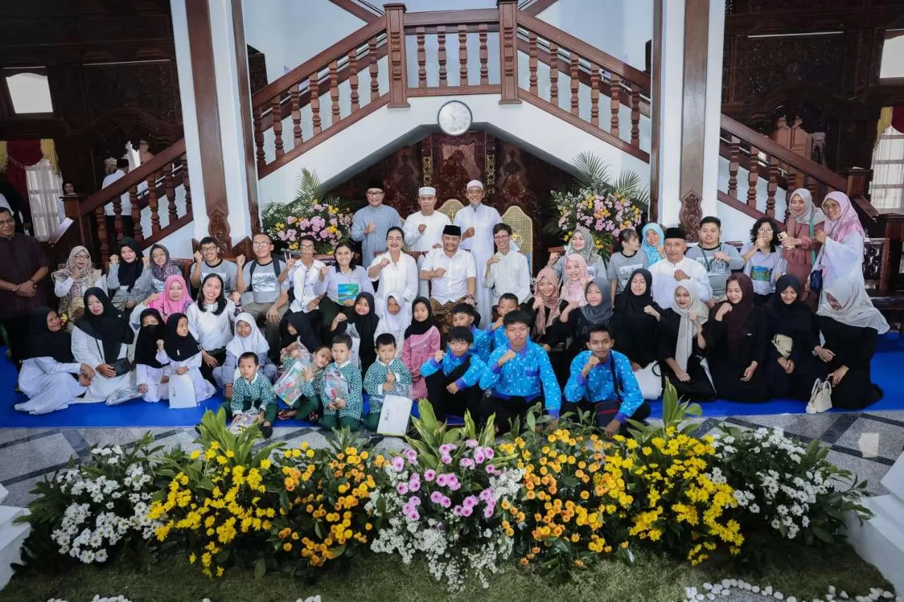 Lebaran Penuh Haru, Anak Panti dan Difabel Rayakan Idulfitri Bersama Gubernur Ahmad Luthfi. (KlikSoloNews/dok Pemprov Jateng)
