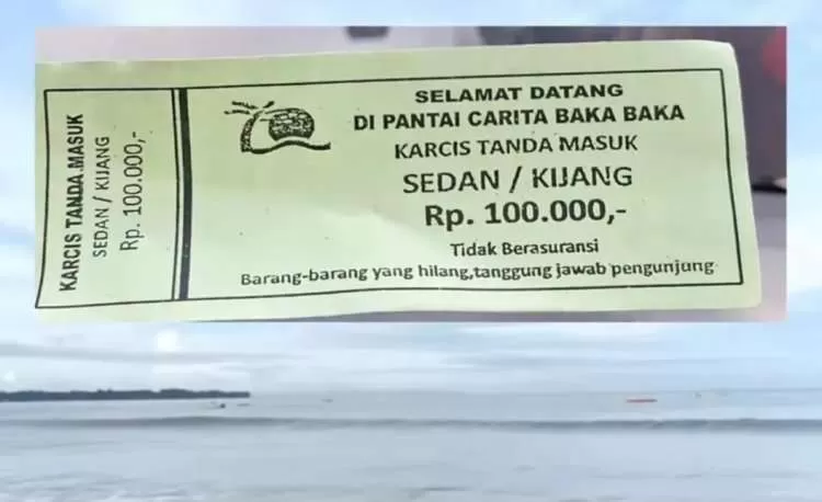 GERAM! Viral Pungli di Pantai Carita, Wisatawan Jakarta Diminta “Uang Kebersihan” Tambahan. (KlikSoloNews/dok)