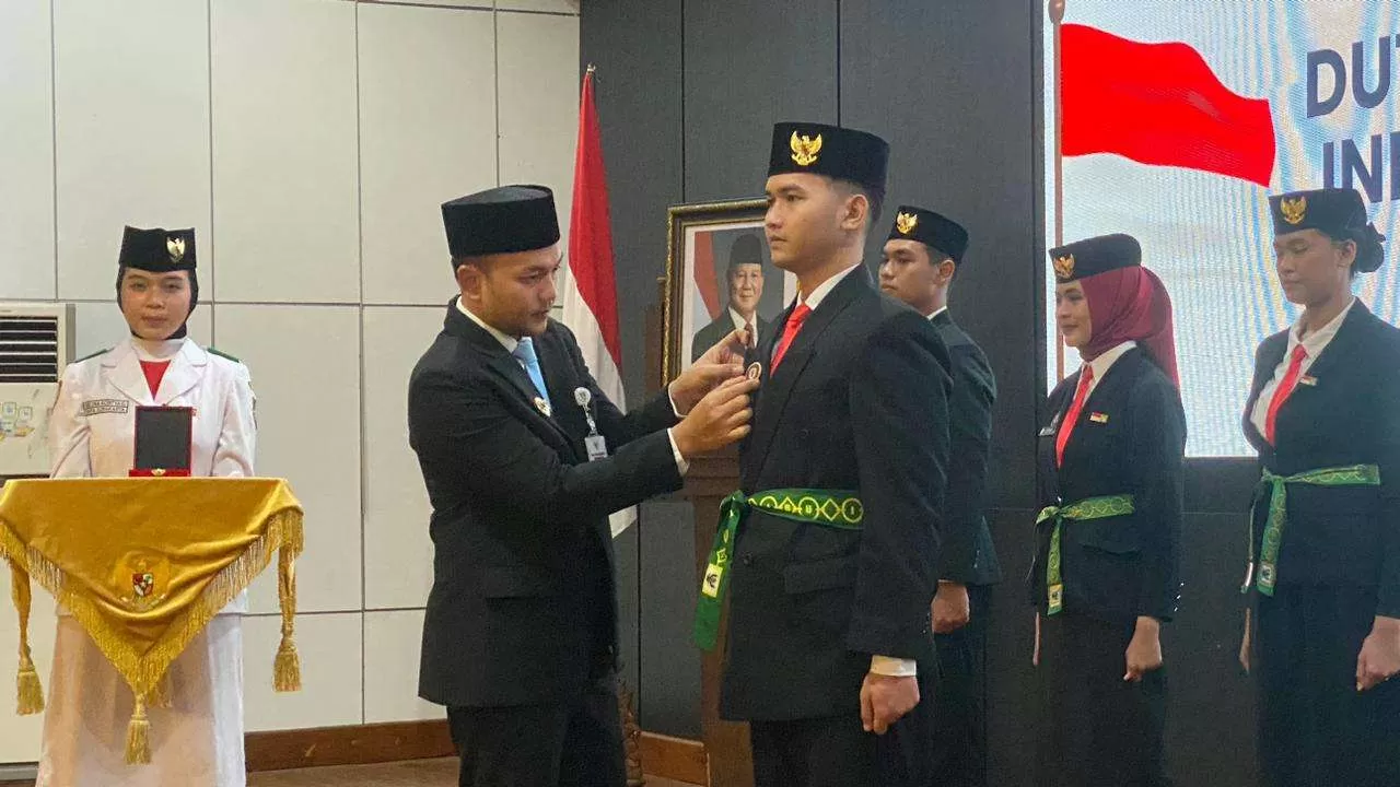 Duta Pancasila Paskibraka Solo Dilantik, Wali Kota Respati Ardi Tekankan Pentingnya Penguatan Nasionalisme Generasi Muda. (KlikSoloNews/dok)