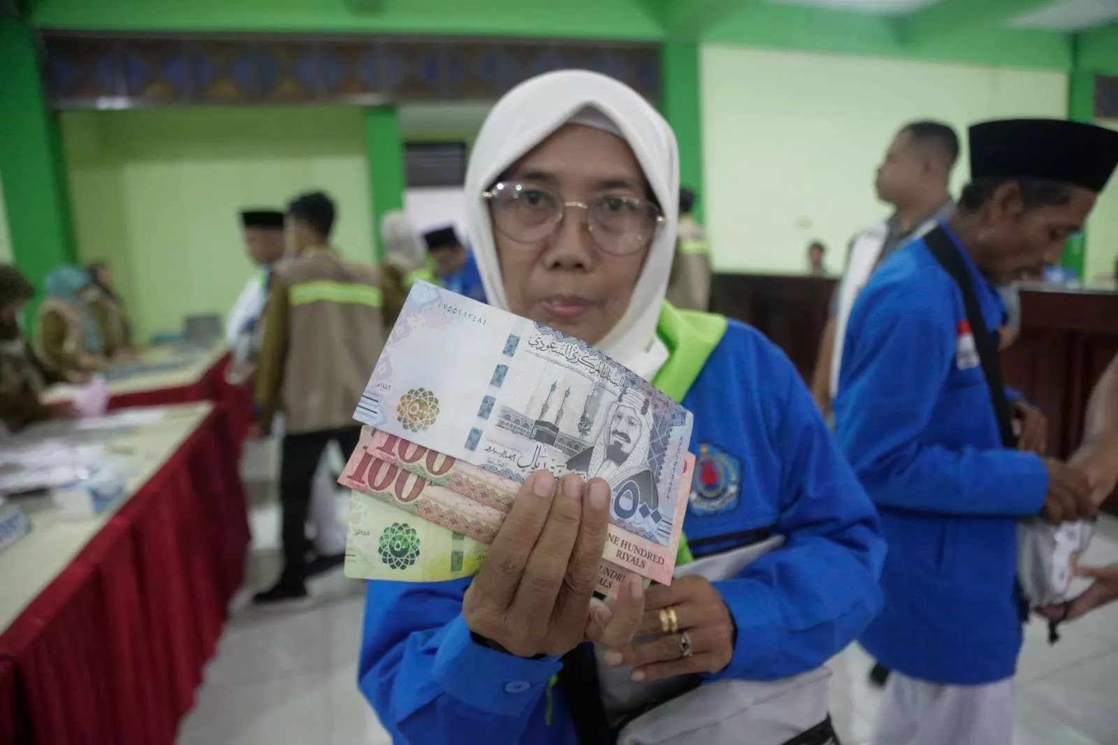Living Cost Haji 2026 Dibagikan di Solo, Jemaah Terima 750 Riyal per Orang. (KlikSoloNews/dok)