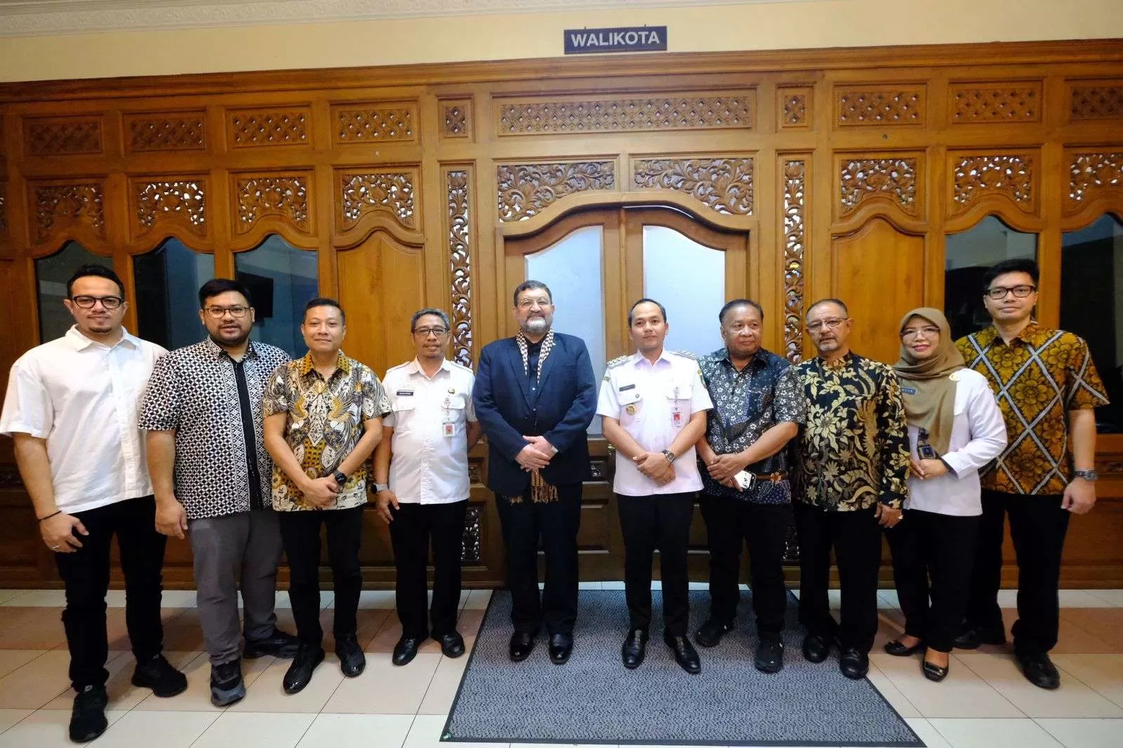 Wali Kota Respati Ardi Bahas Kerja Sama Ekonomi dan Sister City dengan Dubes Iran. (KlikSoloNews/dok)