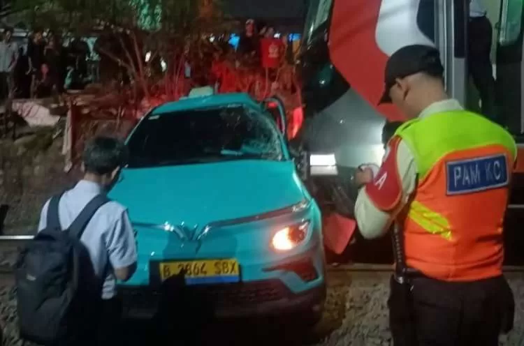 Kcelakaan Kereta di Bekasi Timur: KAI Sebut Mobil Listrik di Perlintasan Ganggu Sistem, Picu Tabrakan Kereta. (KlikSoloNews/dok)