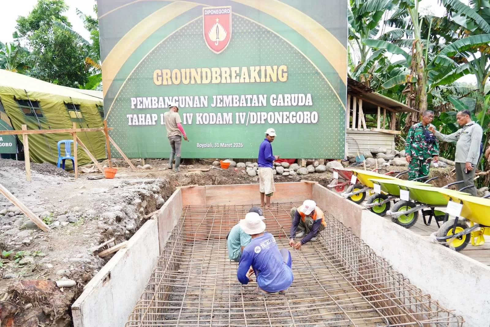 Jembatan Gantung Garuda Sukoharjo Ditargetkan Rampung Satu Bulan, Pangkas Jarak Warga hingga 7 Km. (KlikSoloNews/dok)
