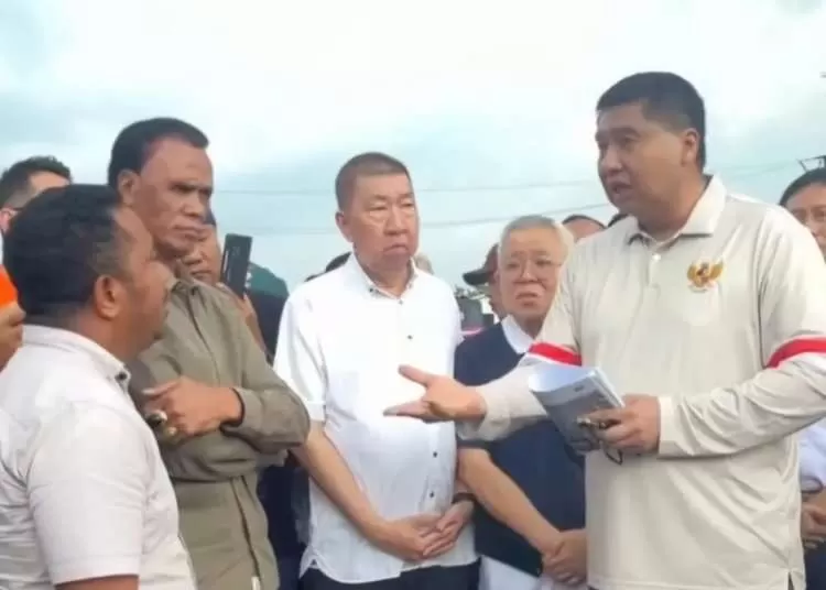 Viral! Maruarar Sirait Ketemu Hercules, Bahas Lahan yang Dikuasai Pihak Ketiga. (KlikSoloNews/dok)