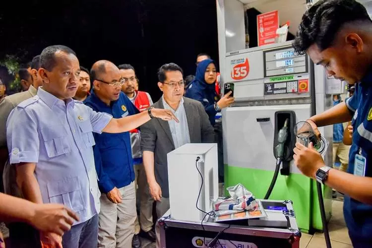Bahlil Bingung: Harga BBM Naik Diprotes, Tidak Naik Juga Dikritik. (KlikSoloNews/dok)