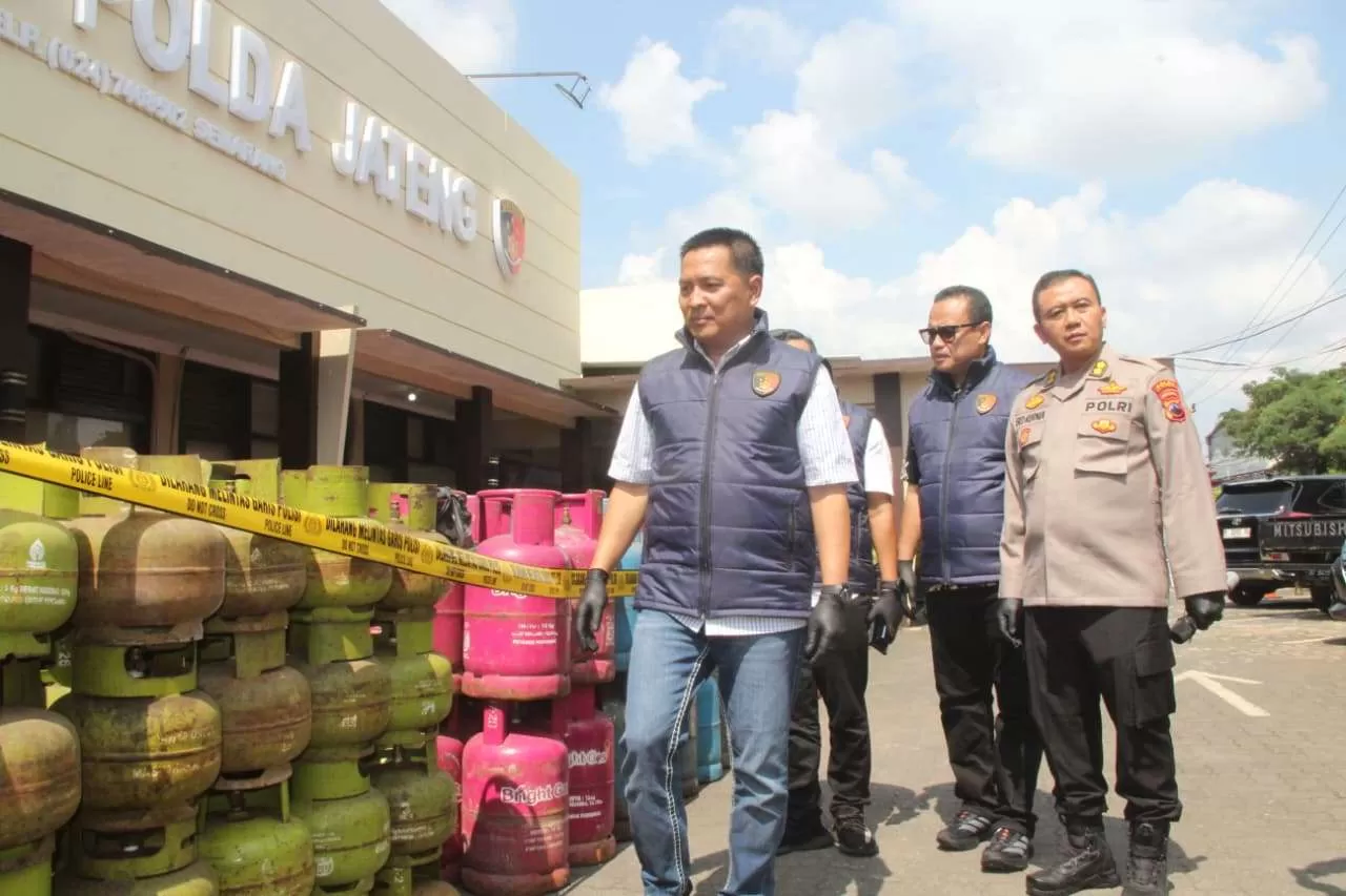 Polisi Bongkar Praktik Oplos Elpiji Subsidi di Karanganyar, Pelaku Raup Rp1 Miliar per Bulan. (KlikSoloNews/dok Polda Jateng)