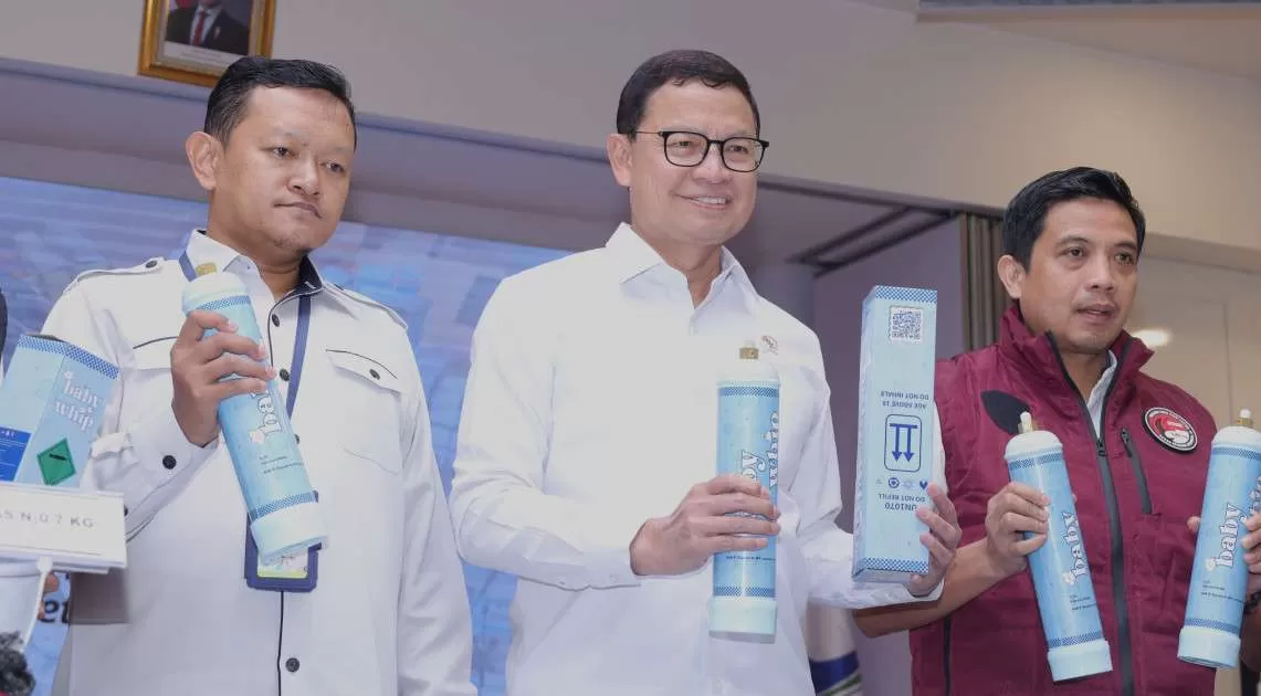 BPOM Ungkap Sindikat Gas Tertawa Ilegal Baby Whip, Dijual Lewat Media Sosial. (KlikSoloNews/dok BPOM)