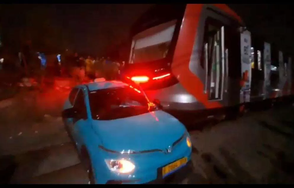 Profil Green SM Indonesia: Taksi Listrik Premium Asal Vietnam yang Terkait Insiden Kecelakaan Kereta di Bekasi Timur. (KlikSoloNews/dok TMC Polda Metro Jaya)