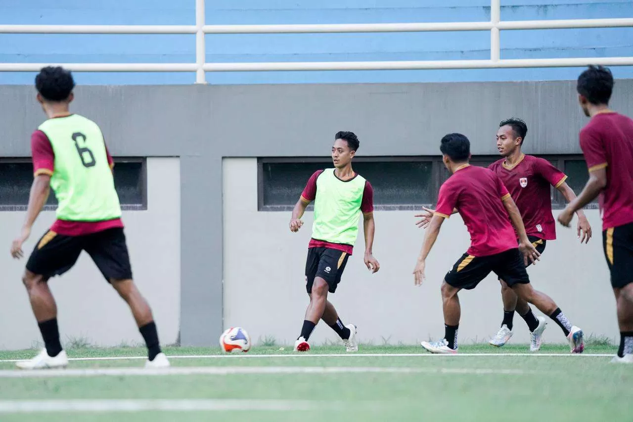 Jelang Lawan Persiku Kudus, Kendal Tornado FC Dapat Suntikan Kekuatan dari Ragil dan Haykal. (KlikSoloNews/dok)